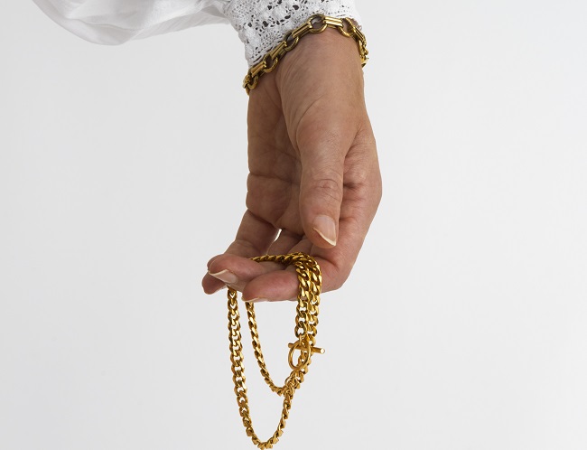 สร้อยข้อมือ x สร้อยทอง ความลงตัวระหว่างคลาสสิกกับแฟชั่น